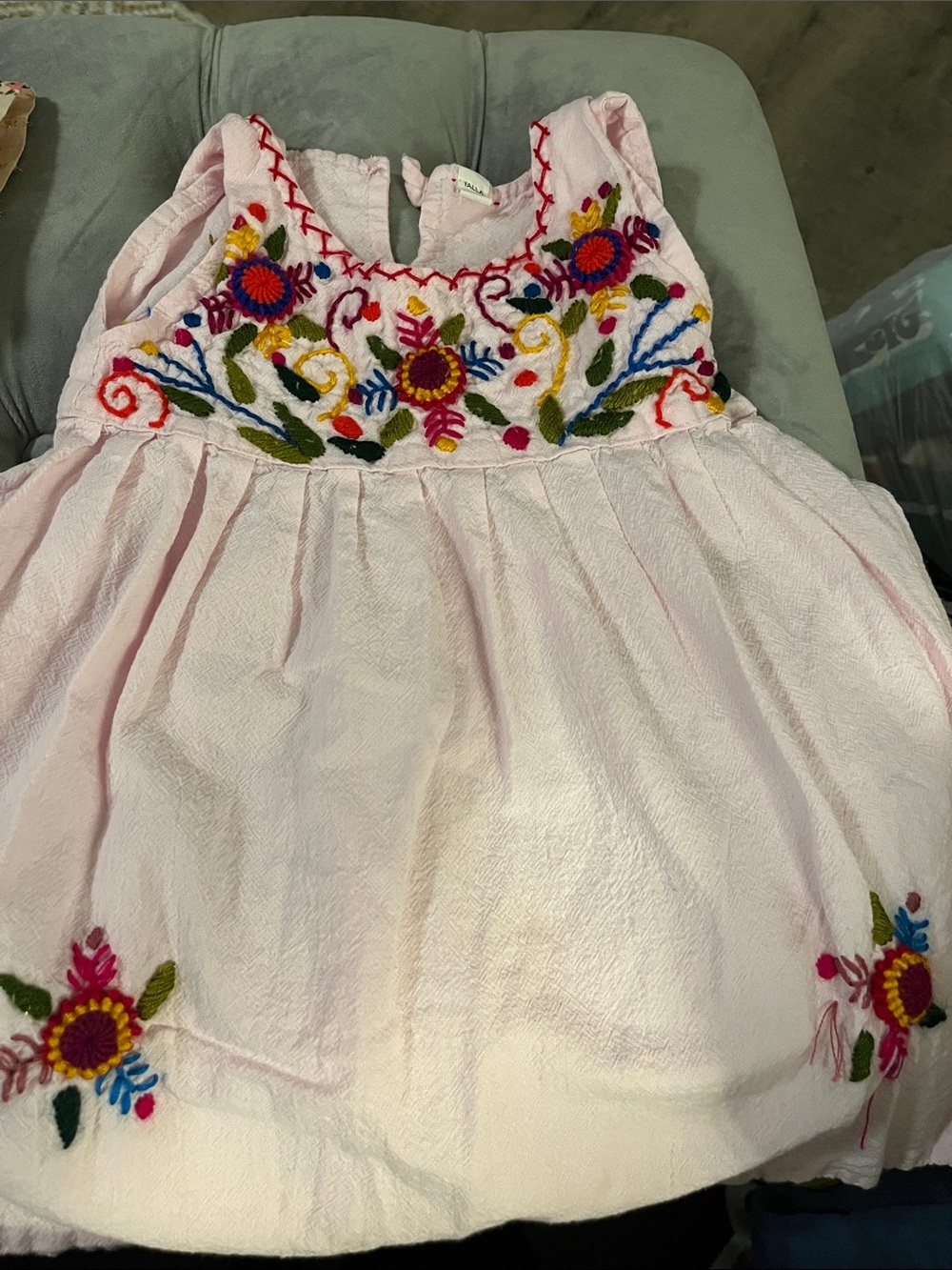Lot of 3 Girls Pink Chicken Pink Floral Dress and 2 more size 4 - Picture 6 of 6